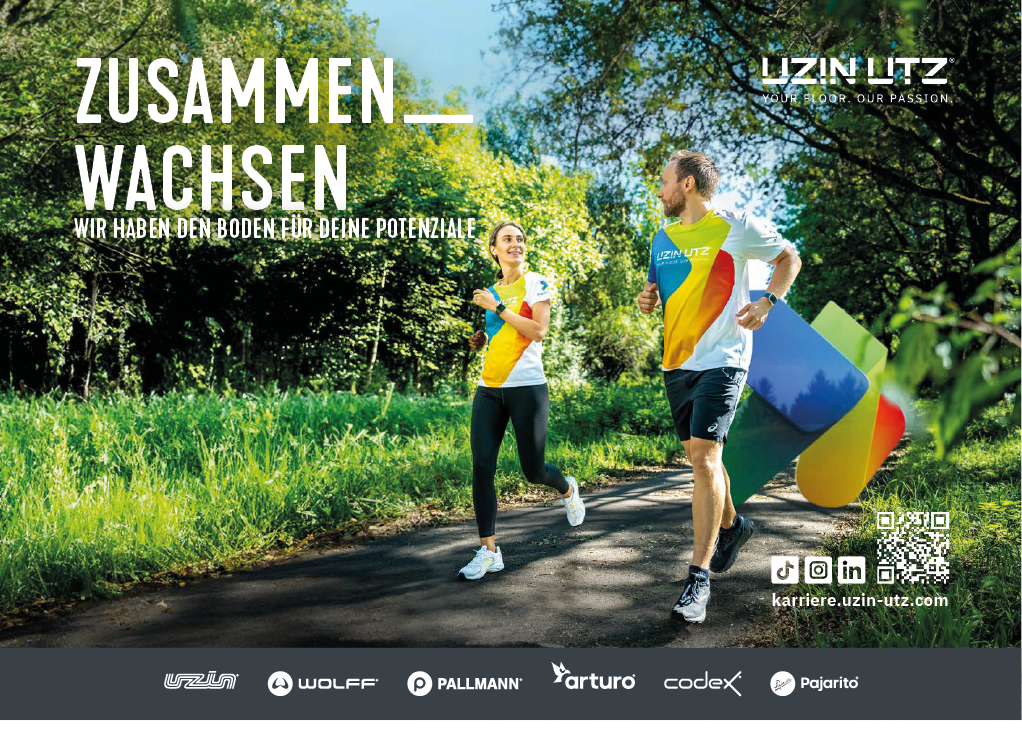 Two adults wearing colorful athletic clothing are jogging on a sunlit forest path with greenery and trees surrounding them, accompanied by bold German text promoting growth and potential. Beschreibung von KI generiert