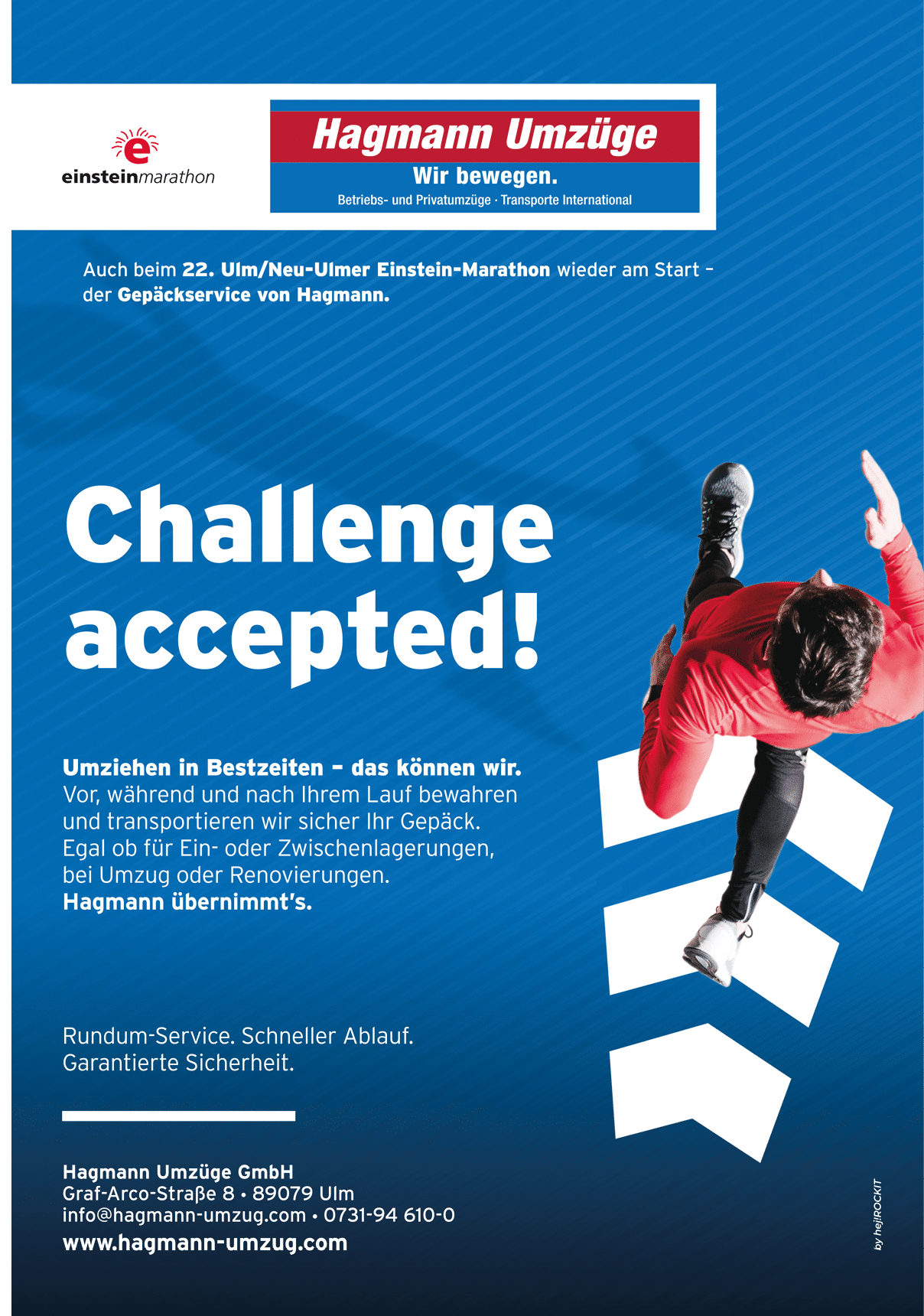 A person in a red jacket is running on a blue background with white arrows and bold text promoting a luggage service for a marathon event by Hagmann Umz ge. Beschreibung von KI generiert